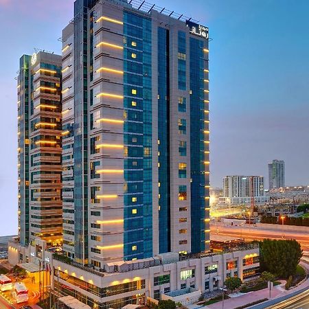 Hotel Media Rotana Dubái Exterior foto The hotel in 2016